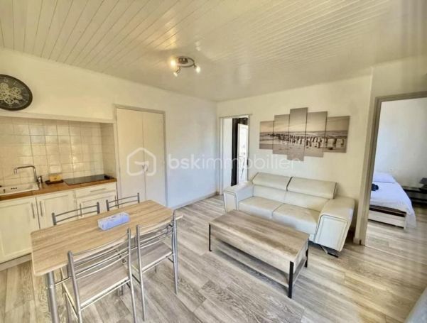 A louer APPARTEMENT T2 35 M2 TERRASSE PIEDS DANS L'EAU VALRAS PLAGE