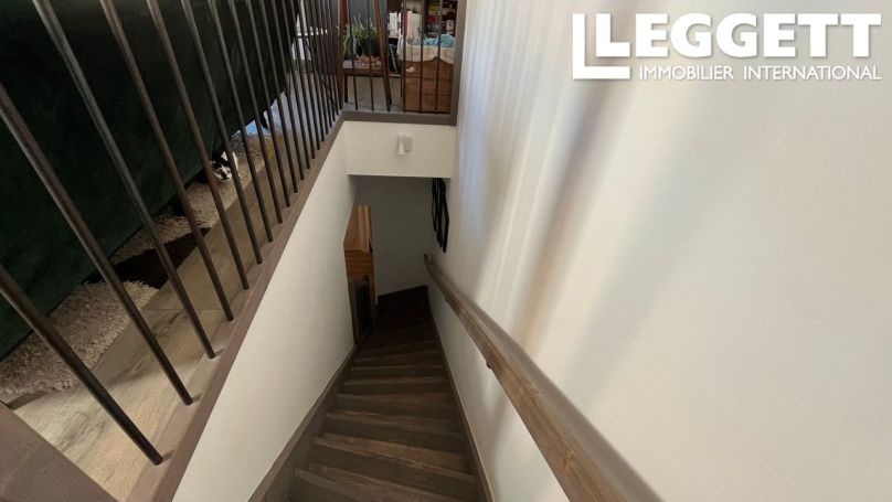 A louer APPARTEMENT DUPLEX T6 117 M2 TERRASSE BORD DE MER ARLES