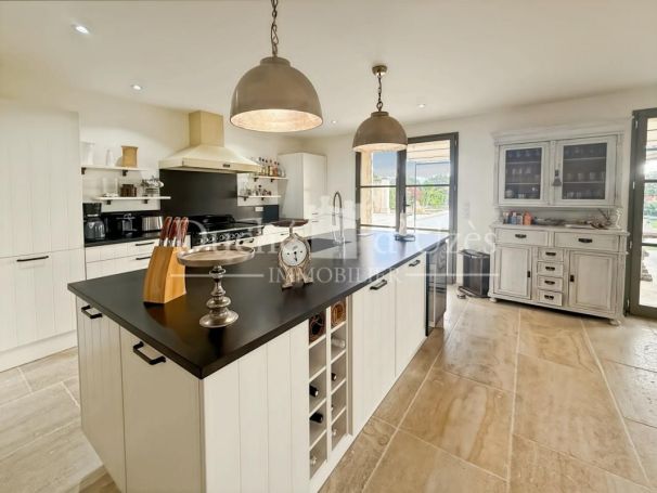 A louer MAISON 5 PIECES 158 M2 UZES