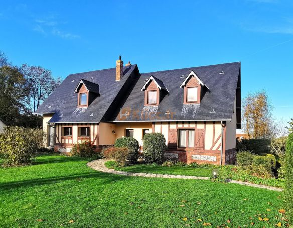 A louer MAISON D'ARCHITECTE SAINT NICOLAS D ALIERMONT Commerce et commodités