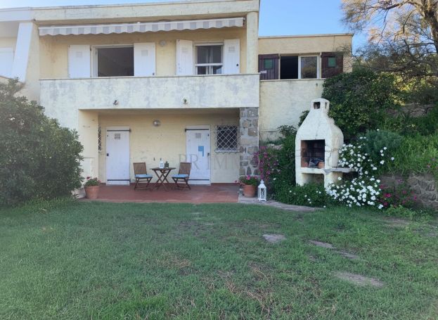 A vendre MAISON 5 PIECES 90 M2 PIEDS DANS L'EAU SAINT AYGULF