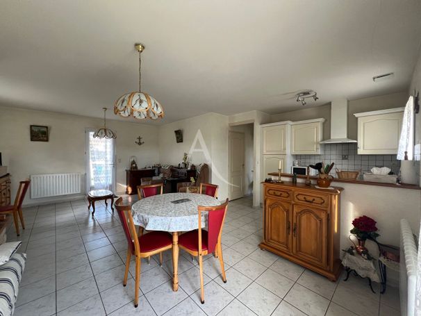 A vendre MAISON 4 PIECES 75 M2 BORD DE MER LONGEVILLE SUR MER