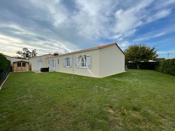 A vendre MAISON 4 PIECES 86 M2 ANGLES