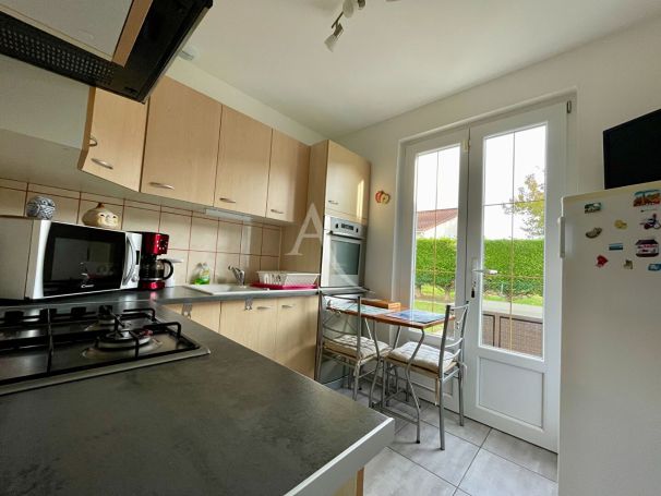 A vendre MAISON 4 PIECES 86 M2 ANGLES