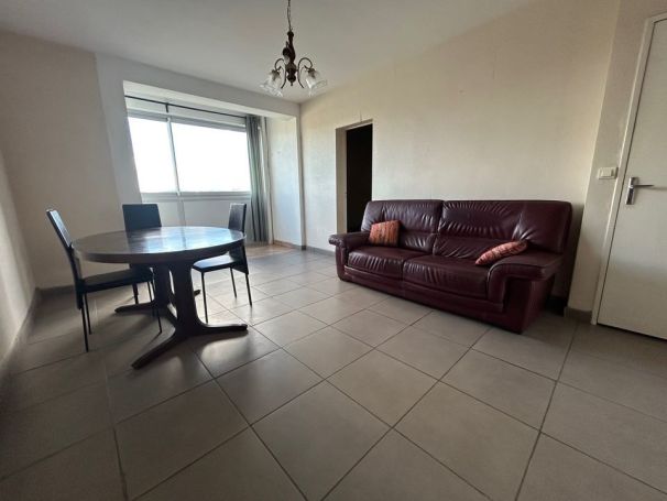 A louer APPARTEMENT T4 69 M2 MARSEILLE 13EME