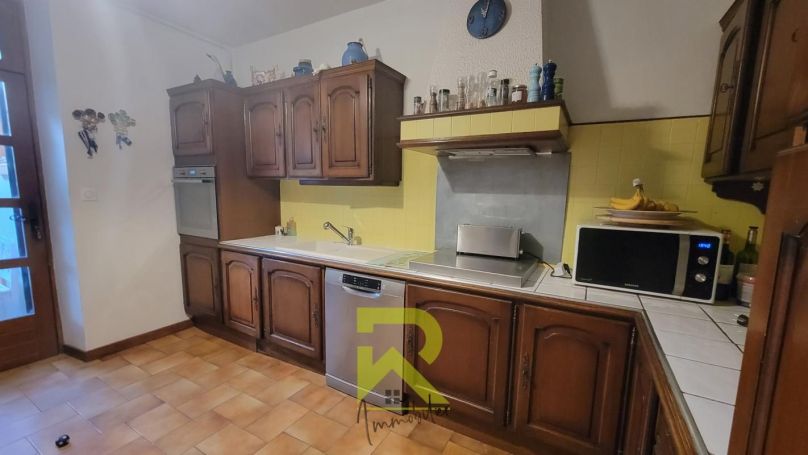 A louer MAISON DE MAîTRE LEZIGNAN CORBIERES