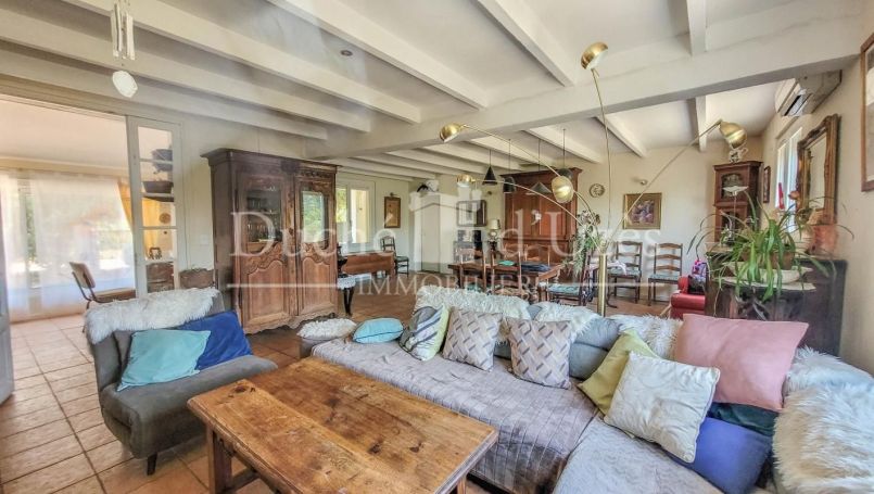 A louer MAISON 7 PIECES 172 M2 UZES