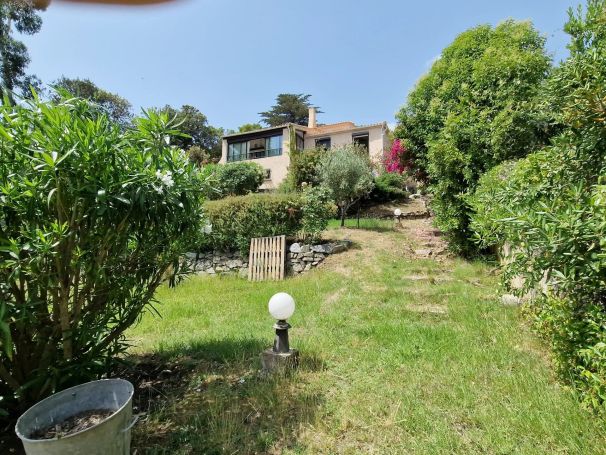 A vendre Belle villa 6 PIECES pieds dans l eau SOLENZARA