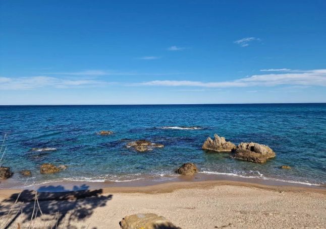 A vendre Belle villa 6 PIECES pieds dans l eau SOLENZARA