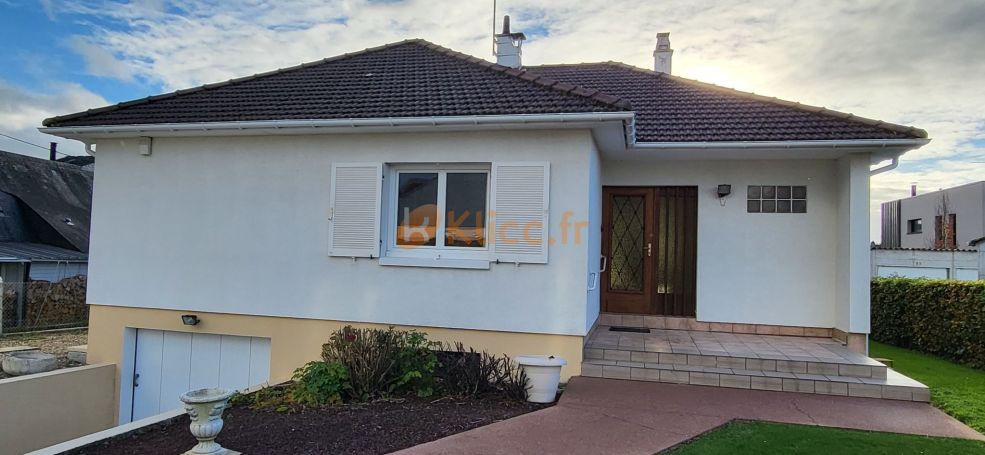 A vendre MAISON 5 PIECES 107 M2 YVETOT 5 mn à pied du centre-ville Yvetot et écoles et à 20 mn à pied gare