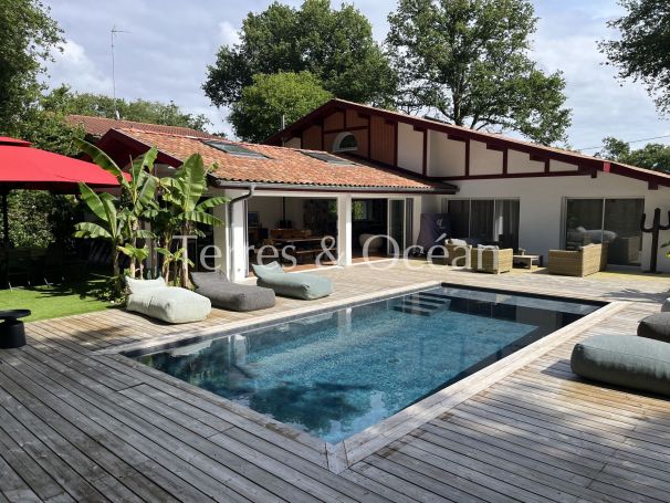 A vendre MAISON 5 PIECES 220 M2 SOORTS HOSSEGOR