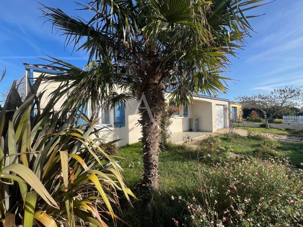 A vendre MAISON 4 PIECES 93 M2 ANGLES