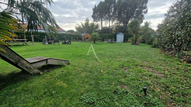 A vendre MAISON 6 PIECES 122 M2 BORD DE MER TALMONT SAINT HILAIRE