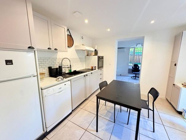 A louer APPARTEMENT T3 54 M2 TERRASSE BORD DE MER CAGNES SUR MER