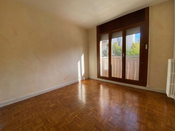 A louer APPARTEMENT T3 54 M2 TERRASSE MARSEILLE 13EME