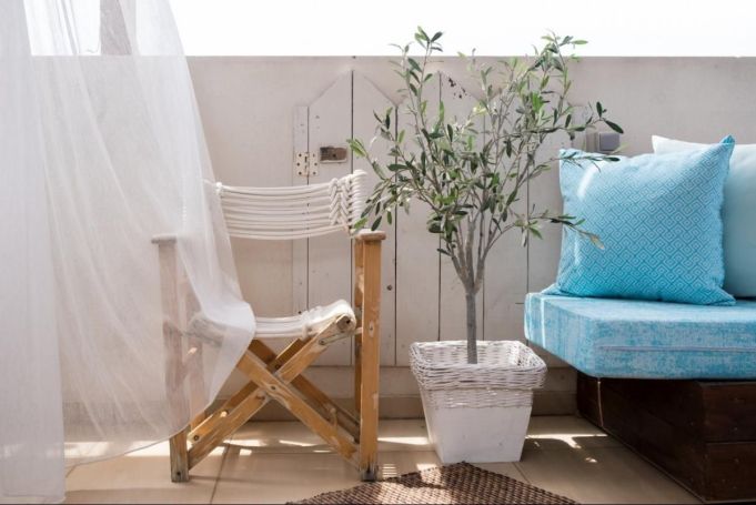 A louer STUDIO NEUF 28 M2 TERRASSE BORD DE MER MEZE