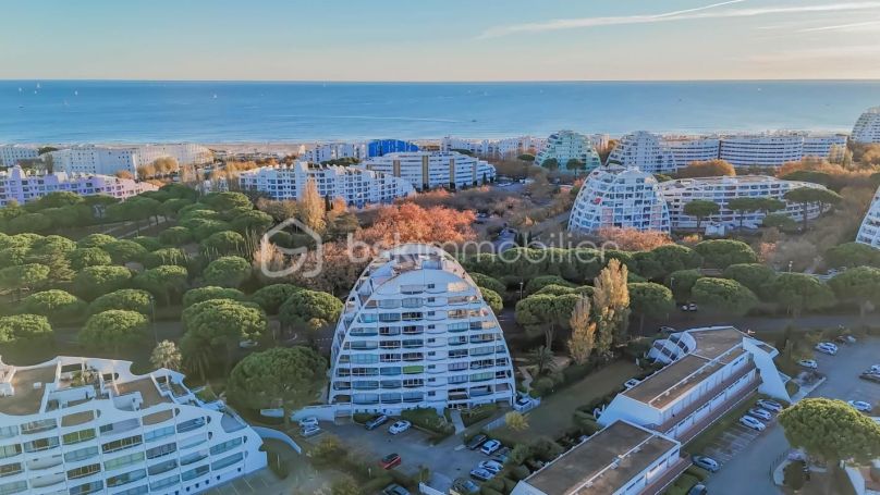 A louer STUDIO 32 M2 TERRASSE BORD DE MER LA GRANDE MOTTE