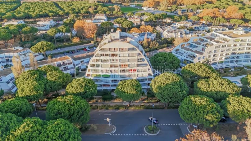 A louer STUDIO 32 M2 TERRASSE BORD DE MER LA GRANDE MOTTE