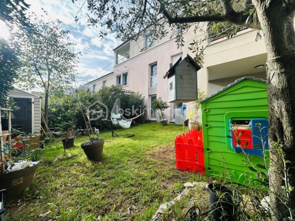 A louer APPARTEMENT T3 59 M2 TERRASSE NIMES