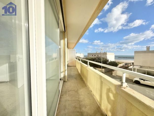 A louer APPARTEMENT T3 60 M2 PIEDS DANS L'EAU VALRAS PLAGE