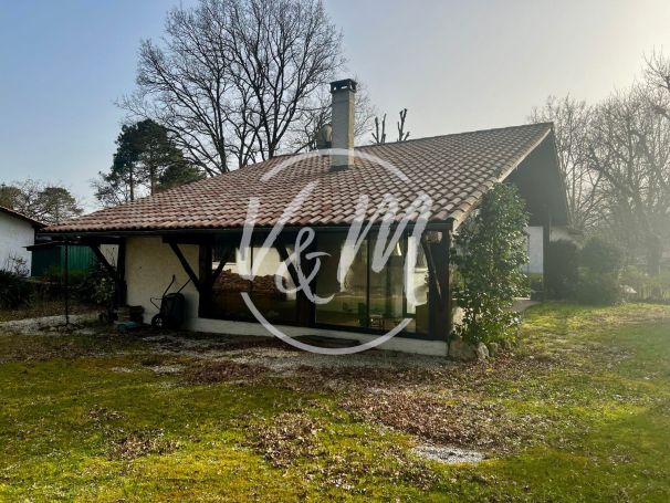 A vendre JOLIE MAISON LANDAISE 5 PIECES A RENOVER LEGE CAP FERRET