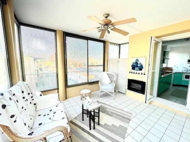 A louer APPARTEMENT T3 73 M2 BORD DE MER LATTES