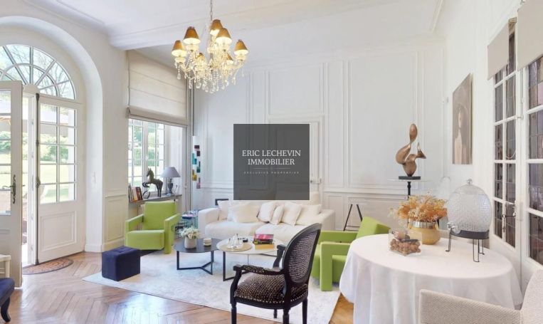 A louer MAISON DE MAîTRE BORD DE MER MONTREUIL SUR MER