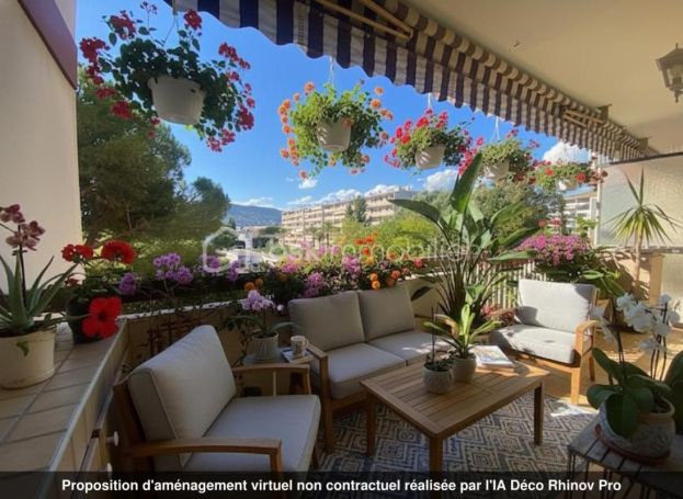 A louer APPARTEMENT T3 58 M2 TERRASSE BORD DE MER CANNES