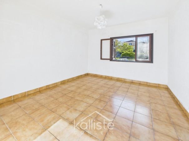 A louer APPARTEMENT T3 56 M2 BORD DE MER AJACCIO