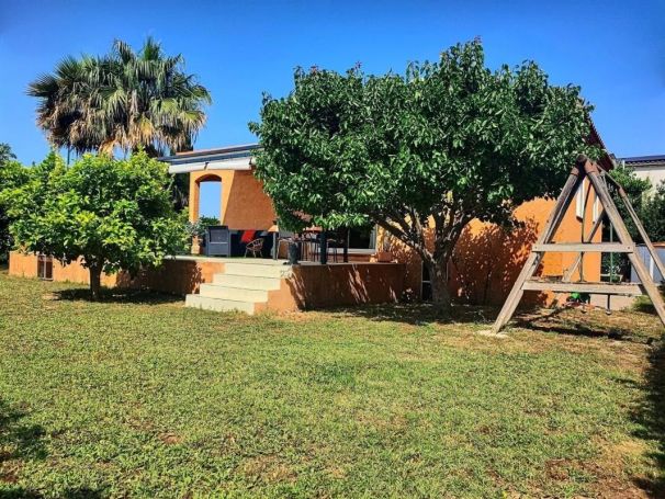 MAISON 7 PIECES 130 M2 BORD DE MER SAINT HIPPOLYTE