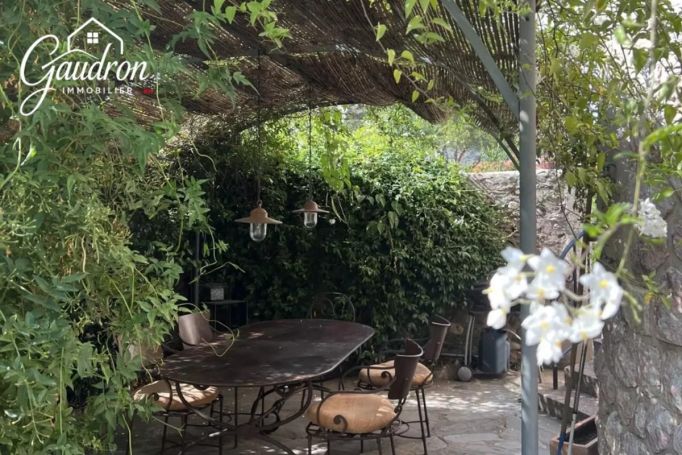 MAISON DE MAîTRE PRADES