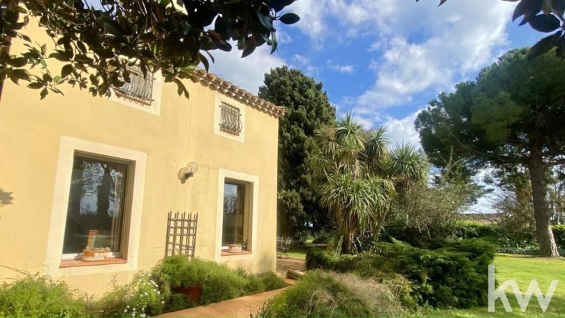 MAISON DE MAîTRE BORD DE MER SERIGNAN