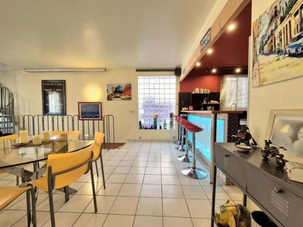 LOFT 4 PIECES 128 M2 PERPIGNAN