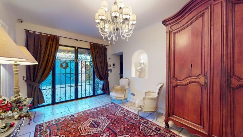 MAISON 980 M2 PALAJA