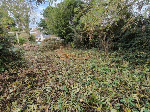 A vendre TERRAIN CONSTRUCTIBLE ET VIABILISE 1500 M² FECAMP