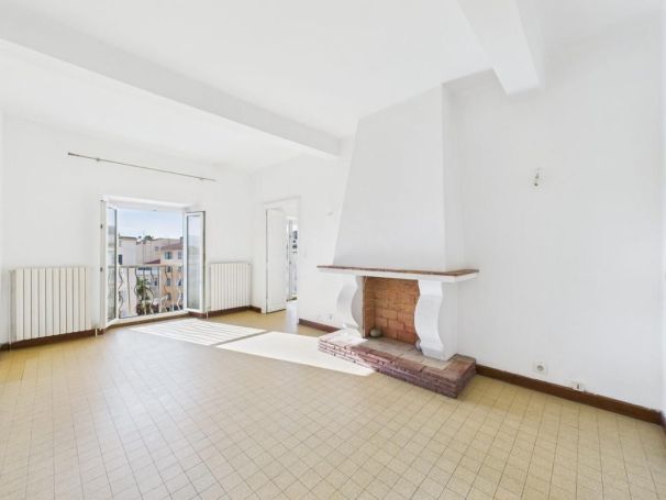 A louer APPARTEMENT T4 96 M2 TERRASSE BORD DE MER AJACCIO