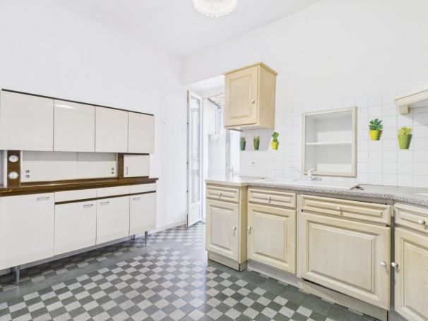 A louer APPARTEMENT T3 75 M2 BORD DE MER AJACCIO