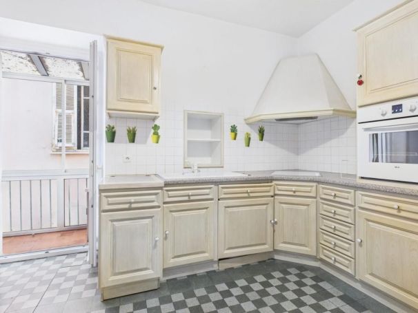 A louer APPARTEMENT T3 75 M2 BORD DE MER AJACCIO