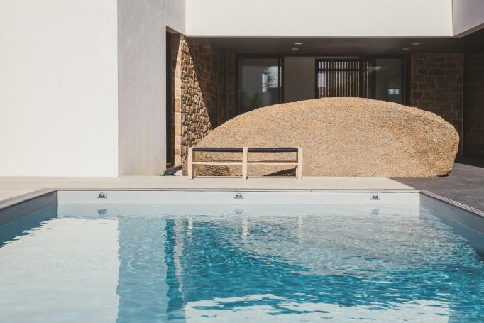 vente Villa avec piscine et plage à pieds à Ploumanac'h