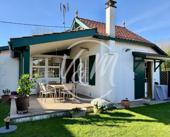 A vendre VILLA Arcachonnaise de charme 65 M² PROCHE CENTRE VILLE Andernos-les-Bains