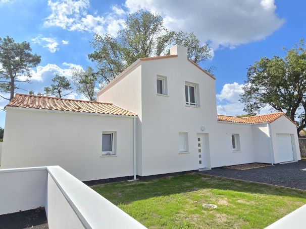 A louer MAISON D'ARCHITECTE BORD DE MER SAINT JEAN DE MONTS