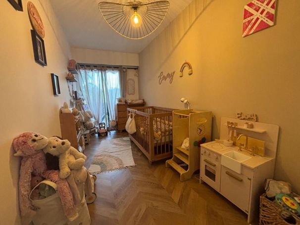 A louer APPARTEMENT T3 70 M2 BORD DE MER CAGNES SUR MER