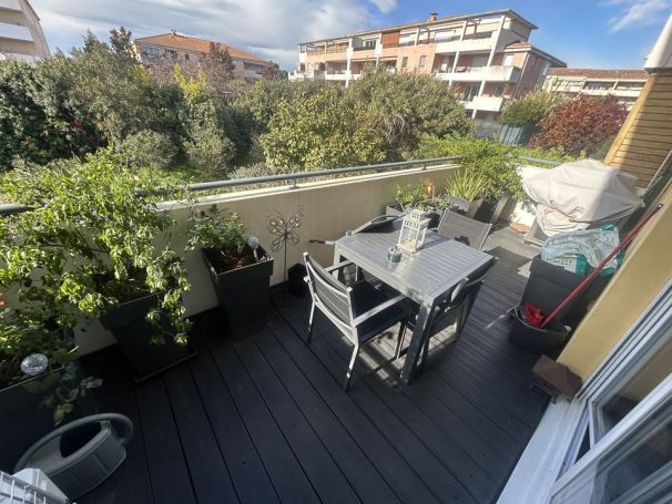 A louer APPARTEMENT DUPLEX T3 72 M2 TERRASSE MARSEILLE 13EME