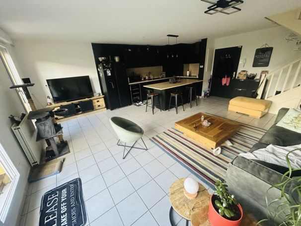 A louer APPARTEMENT DUPLEX T3 72 M2 TERRASSE MARSEILLE 13EME