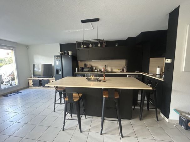 A louer APPARTEMENT DUPLEX T3 72 M2 TERRASSE MARSEILLE 13EME