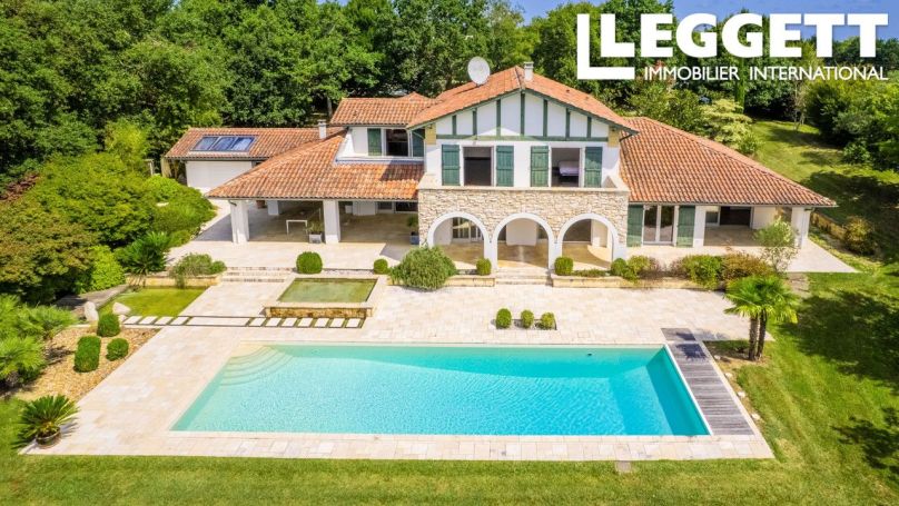 A louer MAISON 9 PIECES 390 M2 PLAGE à PIED ARCANGUES