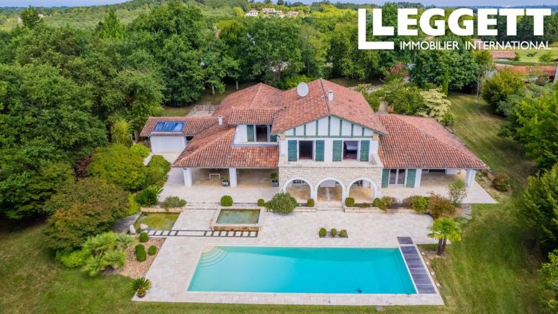 A louer MAISON 9 PIECES 390 M2 PLAGE à PIED ARCANGUES