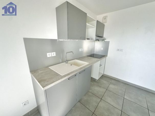 A louer APPARTEMENT T3 57 M2 TERRASSE BORD DE MER VALRAS PLAGE