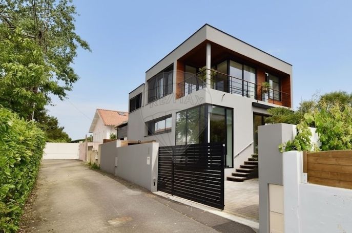 A louer MAISON D'ARCHITECTE VUE MER VAUX SUR MER