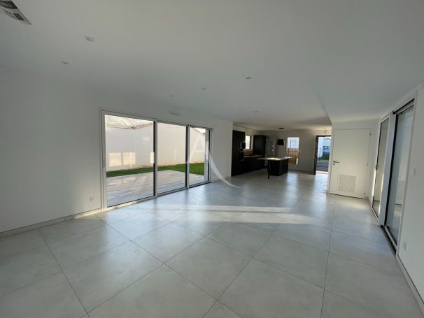 A vendre MAISON 4 PIECES 111 M2 SAINT HILAIRE LA FORET